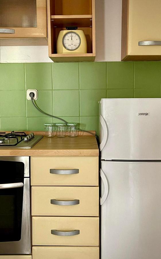 Apartments Leo Петркане Екстериор снимка