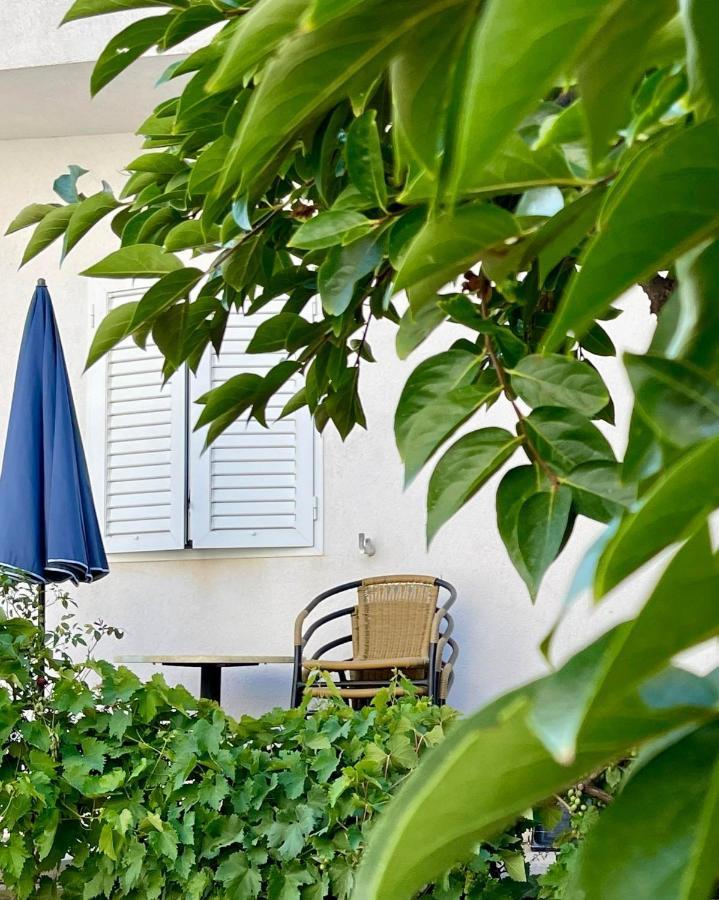 Apartments Leo Петркане Екстериор снимка