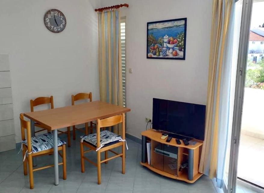 Apartments Leo Петркане Екстериор снимка