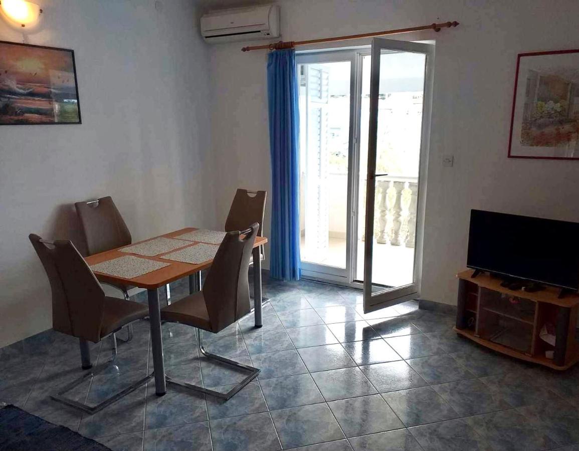 Apartments Leo Петркане Екстериор снимка