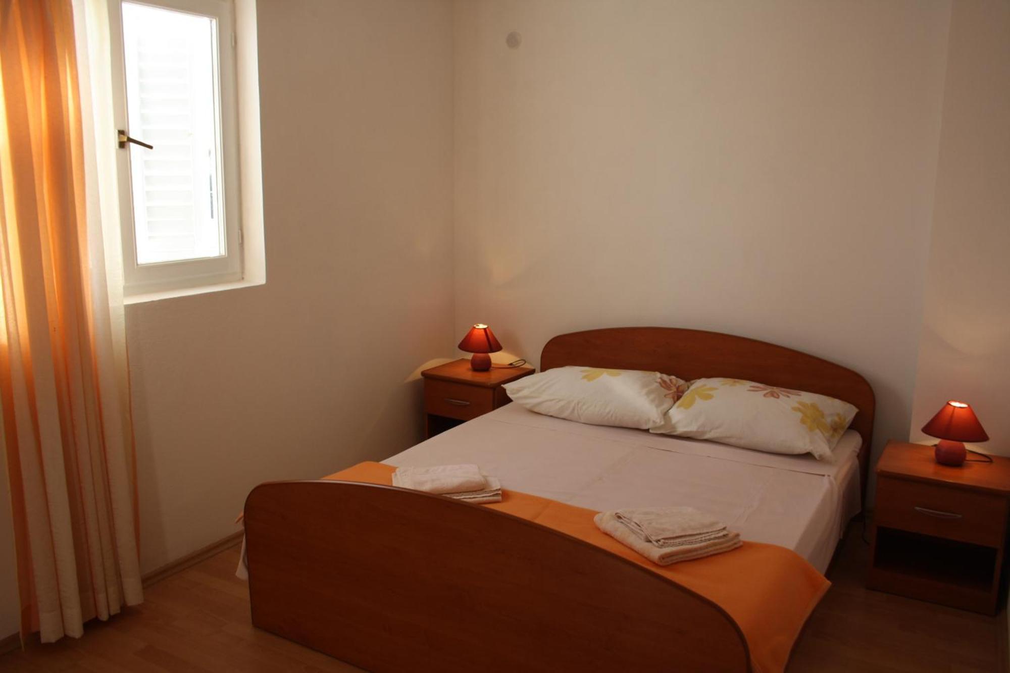 Apartments Leo Петркане Екстериор снимка