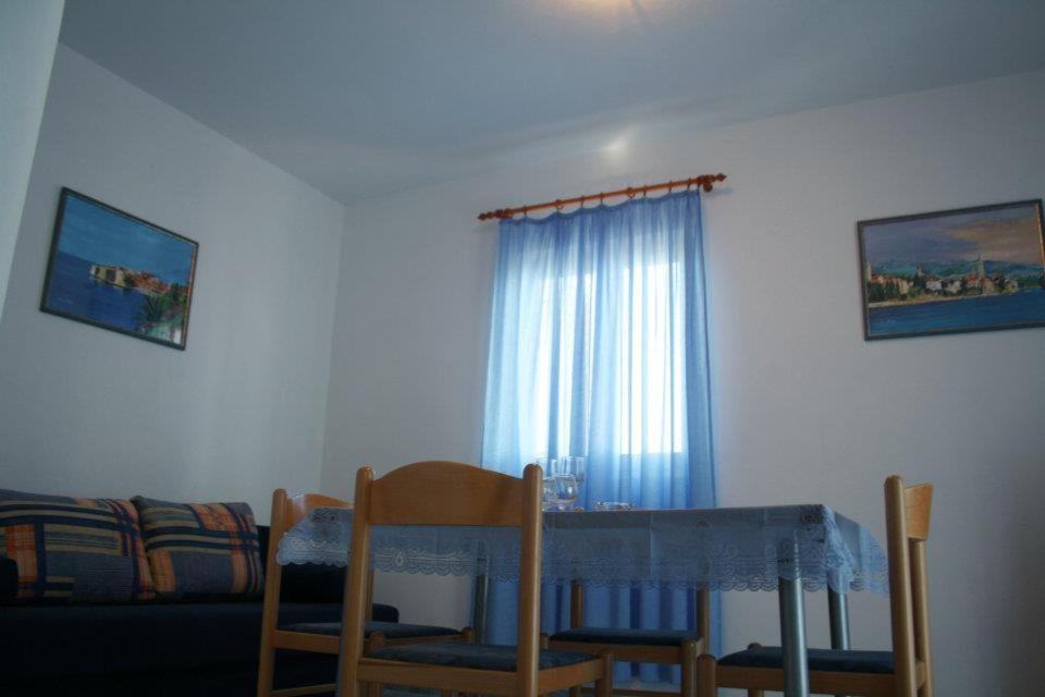 Apartments Leo Петркане Екстериор снимка