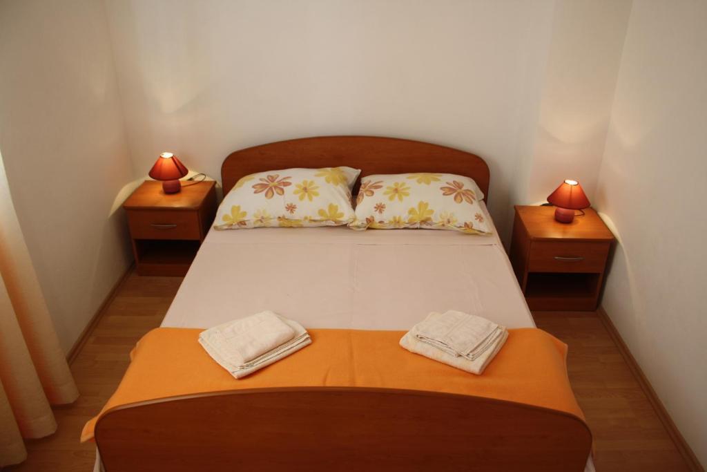 Apartments Leo Петркане Екстериор снимка
