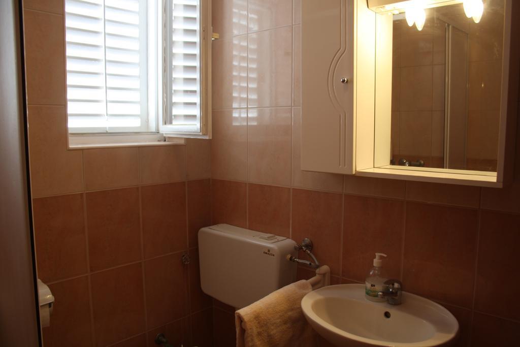 Apartments Leo Петркане Екстериор снимка